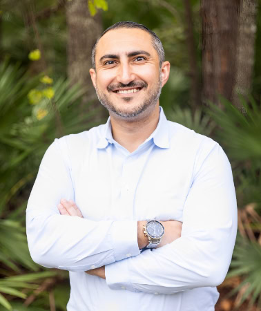 Dr. Yakov Shimunov of Doctors Lake Family Dental